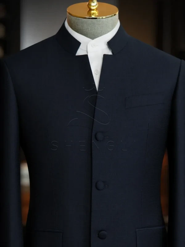 ComfyUI_00001_zcrpt_1759133163 Classic Zhongshan Suit Two-Piece Set | Retro Chinese Style Blazer & Trousers | Gold Button Design | Bulk OEM Manufacturing