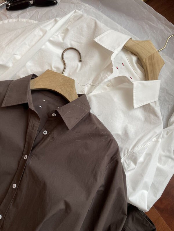 Minimalist Loose-Fit Solid Color Blouse - Elegant Oversized Women's Shirt for Daily & Office Wear