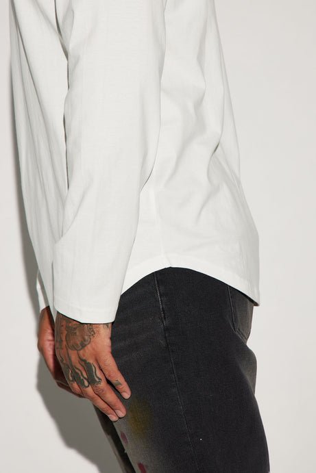 Men’s Curved Hem Long Sleeve T-Shirt – Premium Streetwear Essential