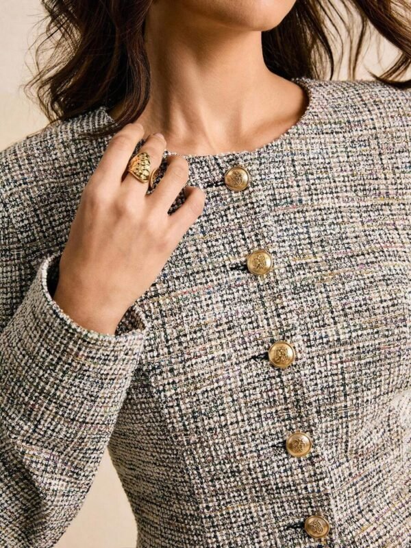 DM_20251225090838_005 Women’s Collarless Tweed Button Jacket